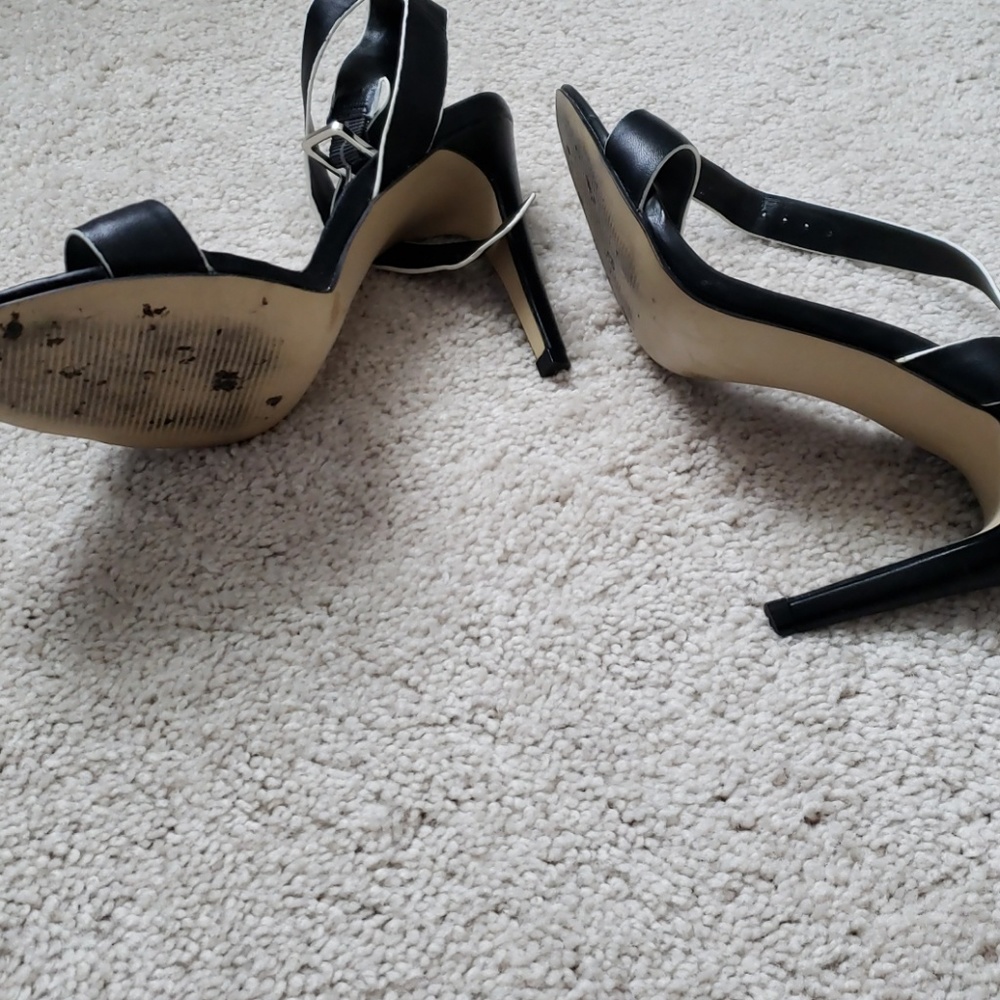 Heels - Picture 2 of 4